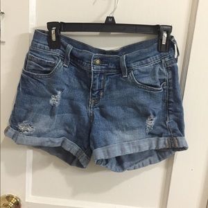 Distressed short jean shorts